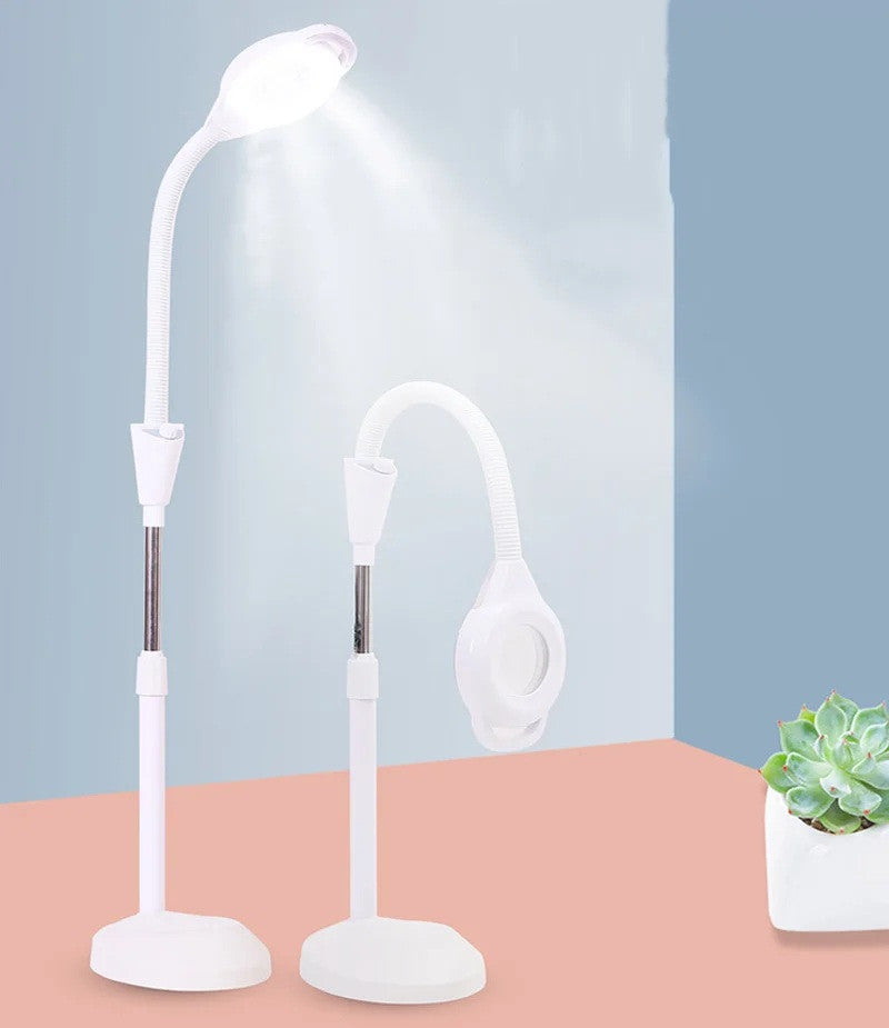Lampa Led cu Lupa si Suport Podea